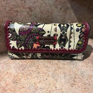 Beautiful wallet with floral motifs an beautiful colors